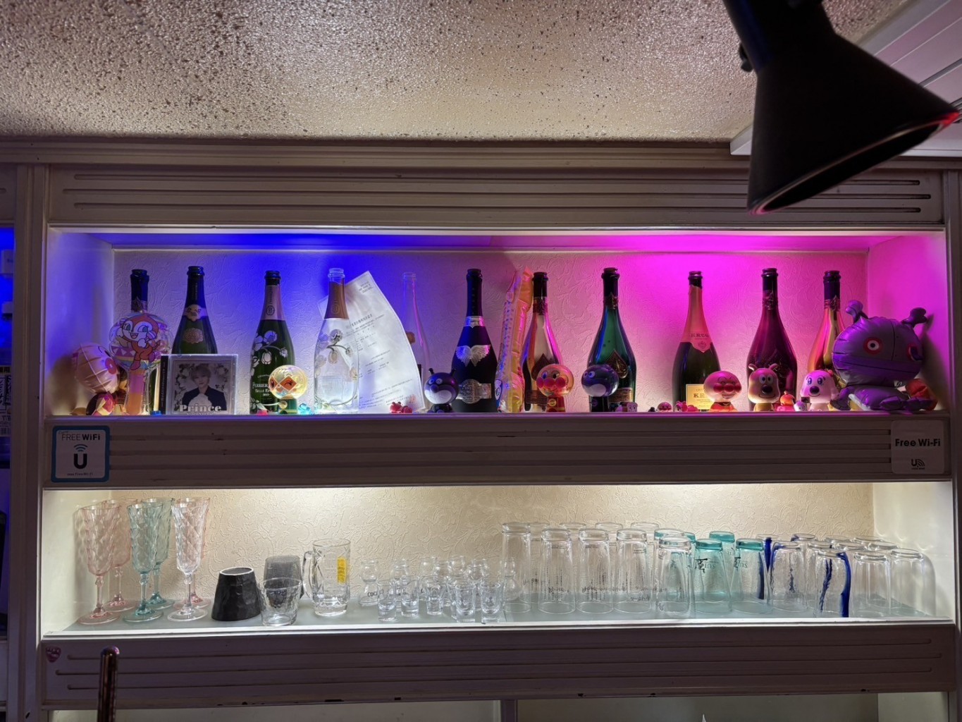 Bar Heaven(バー ヘブン)の外観